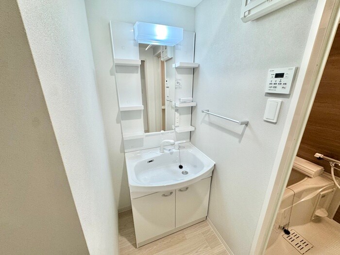 物件内観写真6　(洗面)