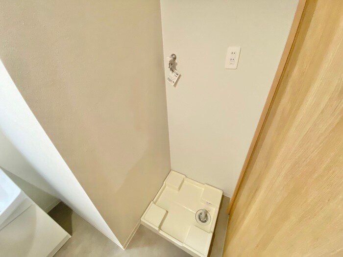 物件内観写真11　(洗濯機置場)