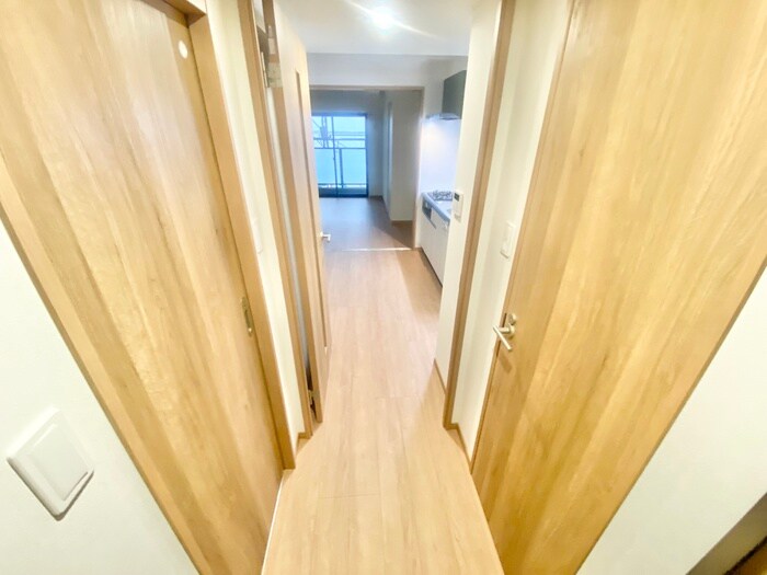 物件内観写真13　(廊下)