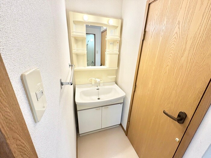 物件内観写真12　(洗面)