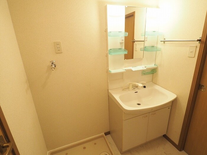 物件内観写真13　(洗面)