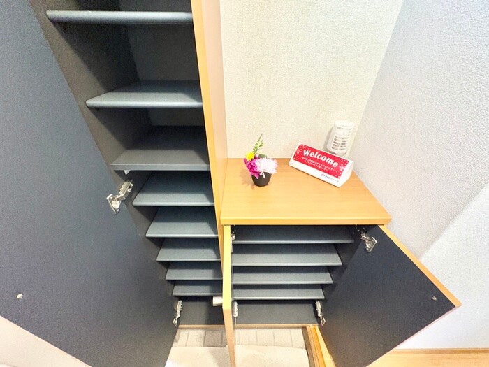 物件内観写真16　(靴箱)