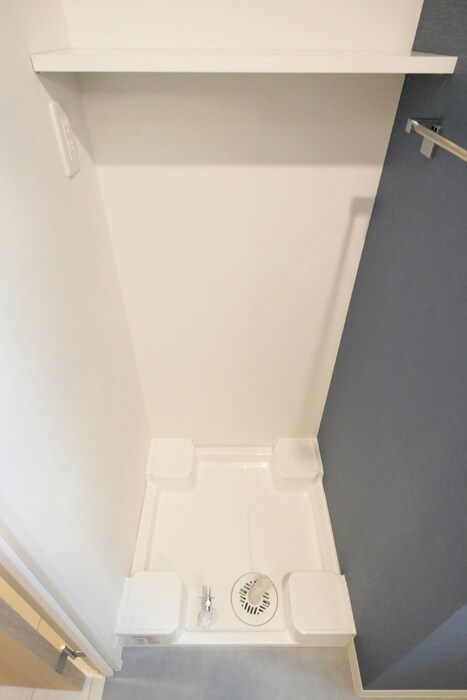 物件内観写真8　(洗濯機置場)