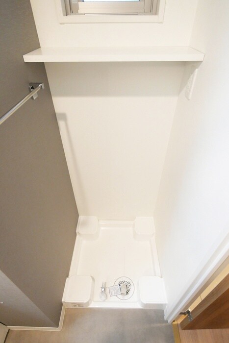 物件内観写真9　(洗濯機置場)