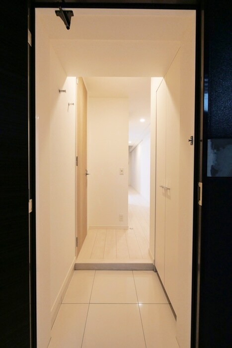 物件内観写真15　(玄関)