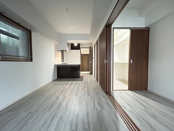 物件内観写真2　(居室)