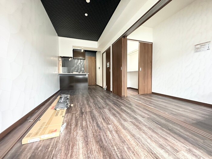 物件内観写真2　(居室)