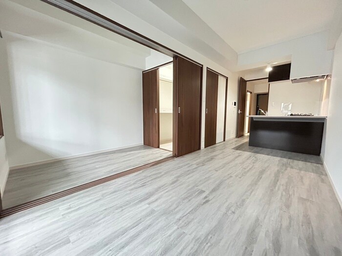 物件内観写真3　(居室)