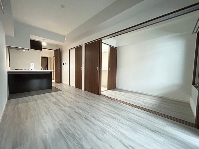 物件内観写真3　(居室)