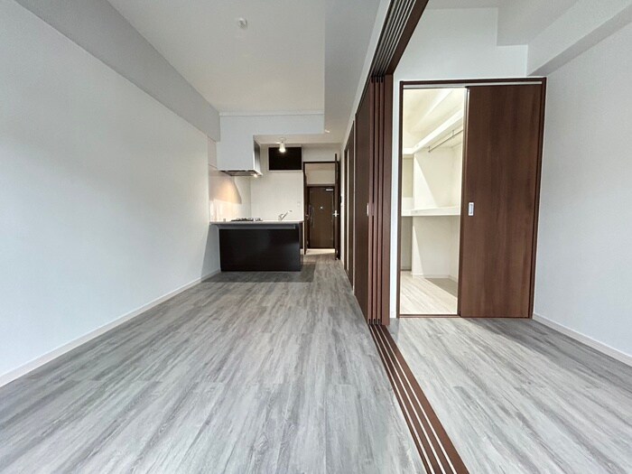 物件内観写真3　(居室)