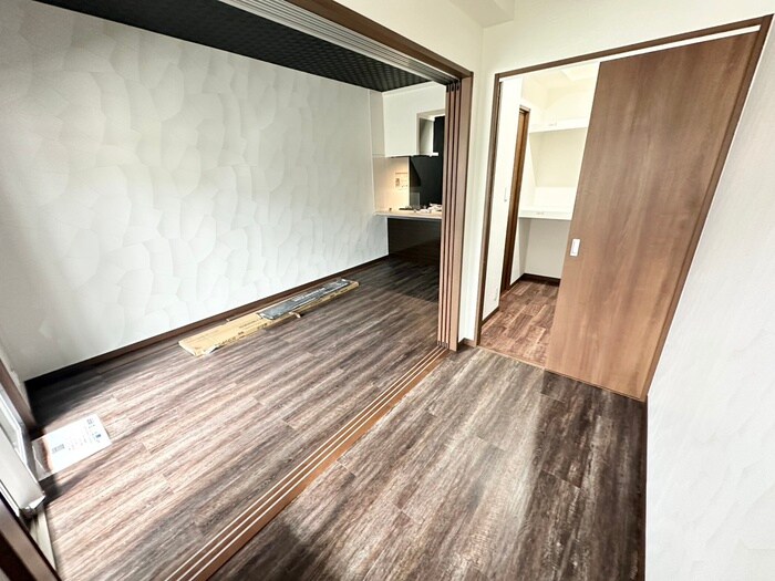 物件内観写真3　(居室)