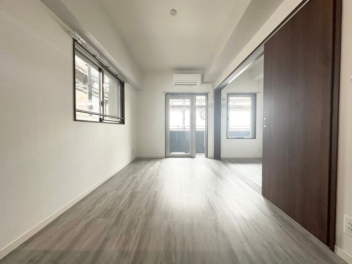 物件内観写真3　(居室)