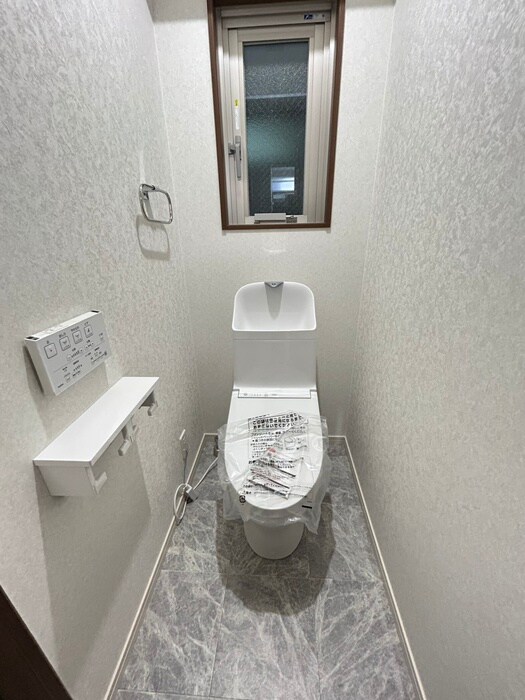 物件内観写真6　(トイレ)