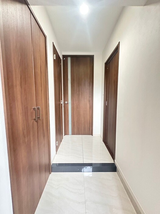 物件内観写真9　(玄関)