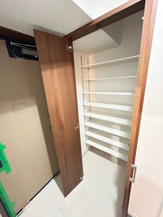 物件内観写真10　(靴箱)