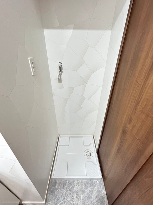 物件内観写真11　(洗濯機置場)