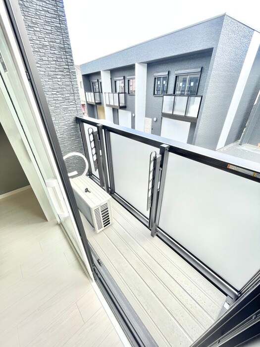 物件内観写真11　(ベランダ・バルコニー)