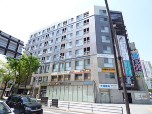 モナトリエ　小倉平和通り外観写真