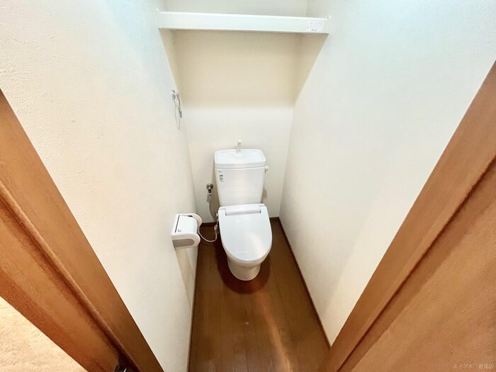 物件内観写真8　(トイレ)