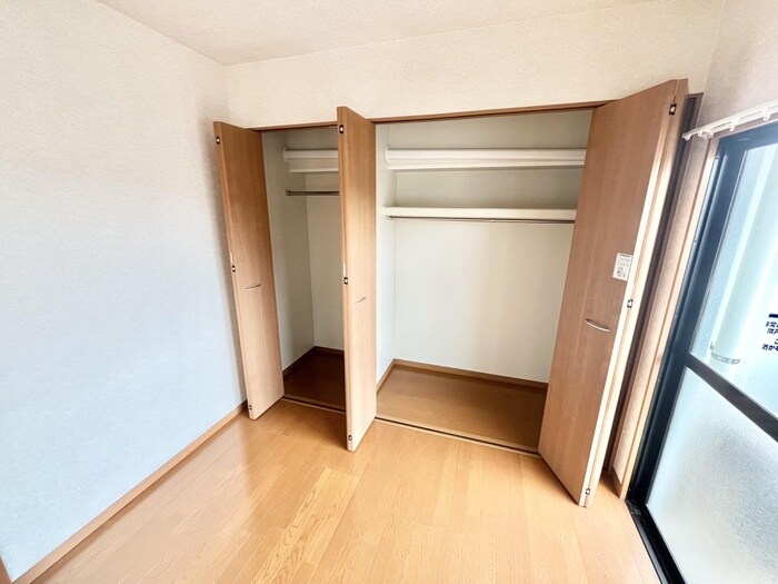 物件内観写真15　(収納)