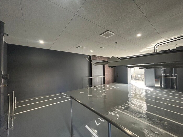 物件外観写真3　(駐輪場)