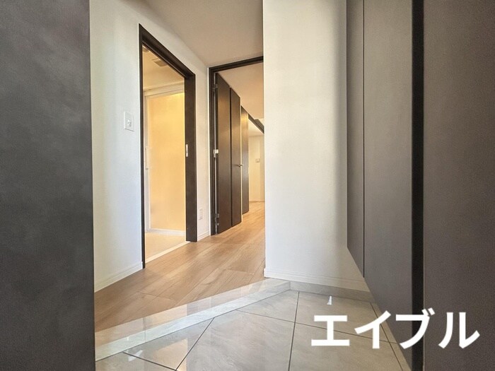 物件内観写真10　(玄関)