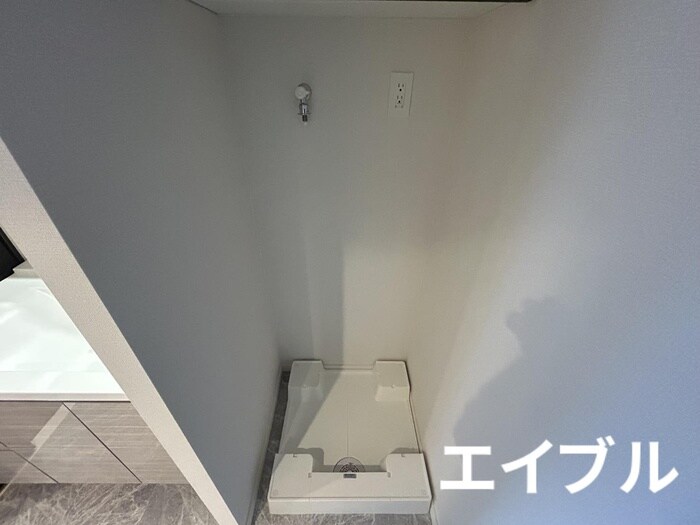 物件内観写真15　(洗濯機置場)