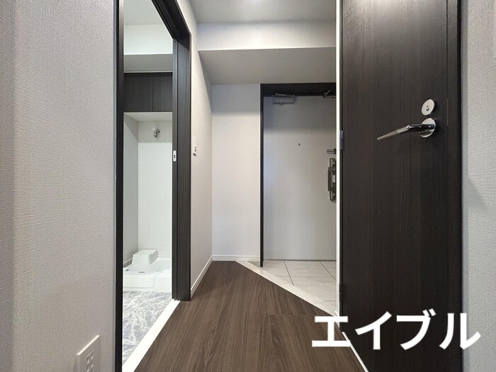 物件内観写真16　(廊下)