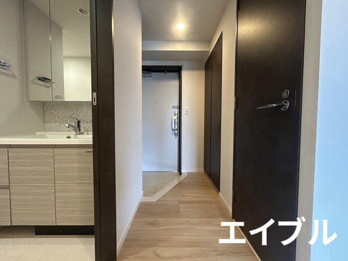 物件内観写真16　(廊下)