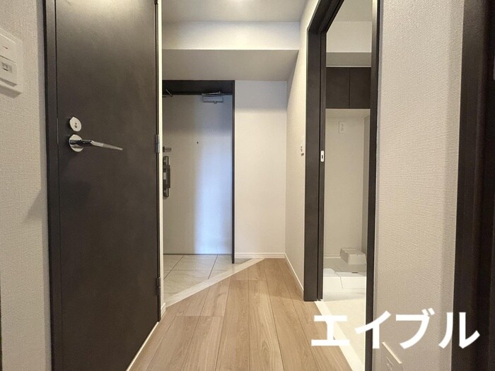 物件内観写真16　(廊下)