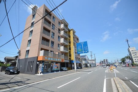 カルプシャンテ外観写真