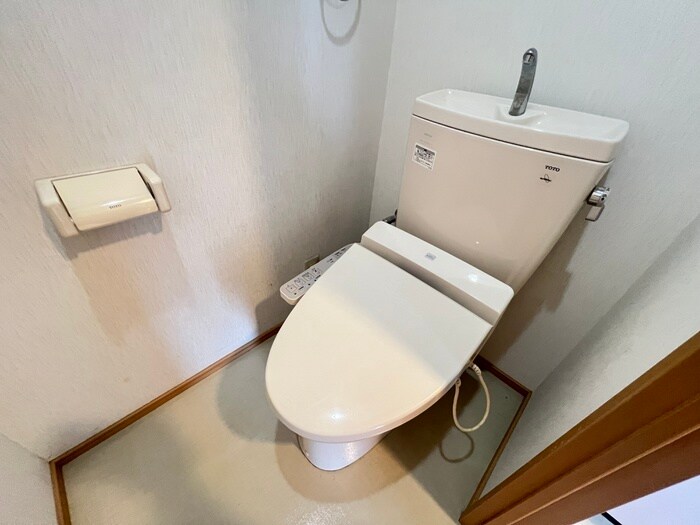 物件内観写真9　(トイレ)