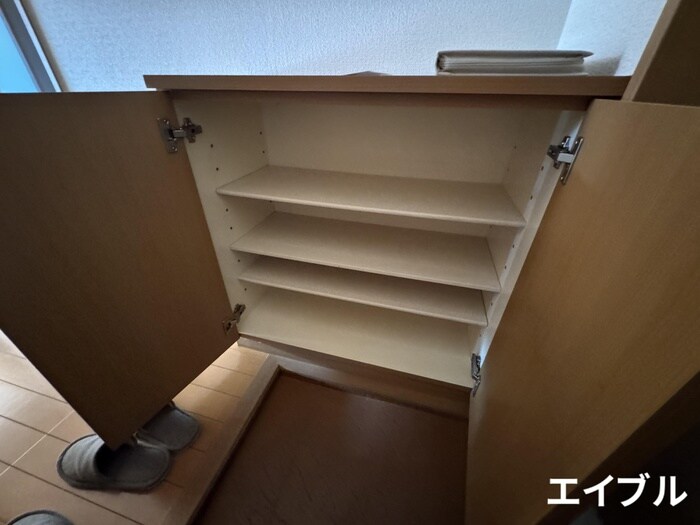 物件内観写真8　(靴箱)