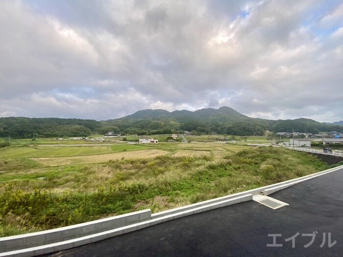 物件内観写真21　(室内からの展望)