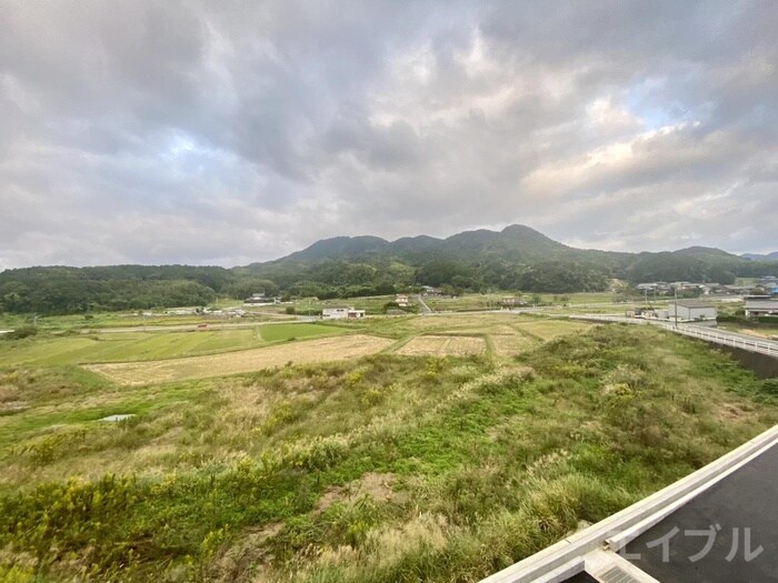 物件内観写真21　(室内からの展望)