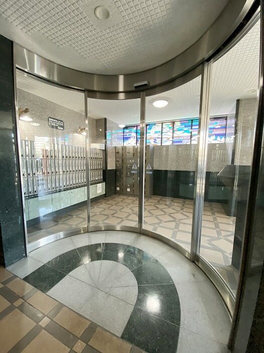 物件外観写真2　(駐輪場)