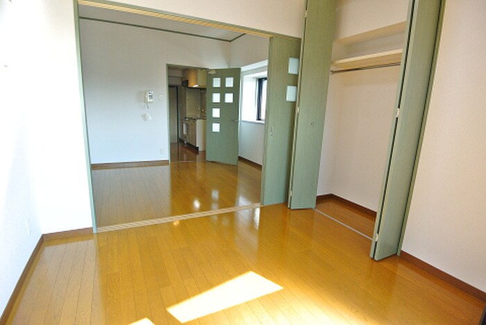 物件内観写真7　(居室)