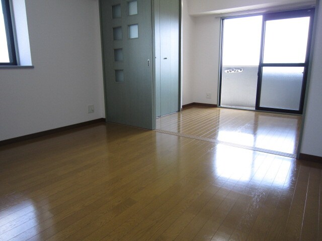 物件内観写真9　(居室)