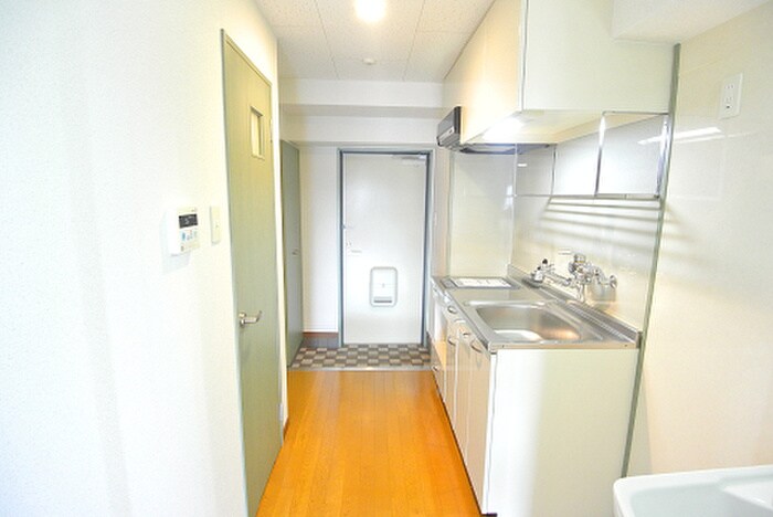 物件内観写真11　(廊下)