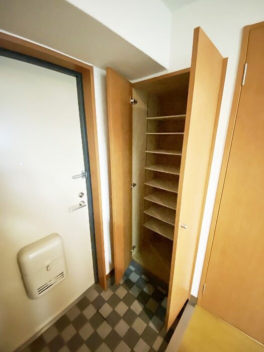 物件内観写真12　(靴箱)