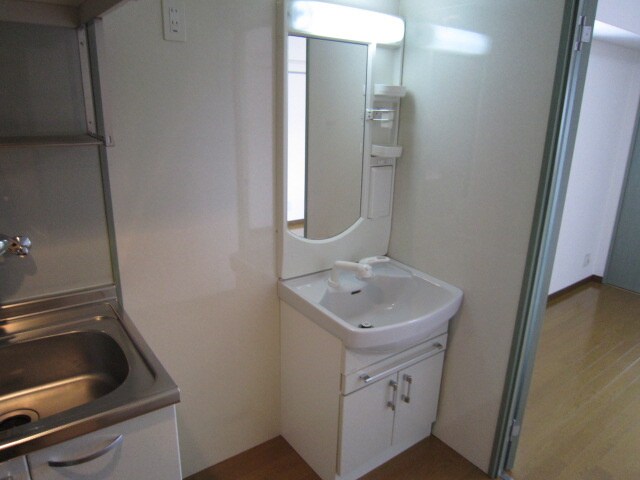 物件内観写真14　(洗面)