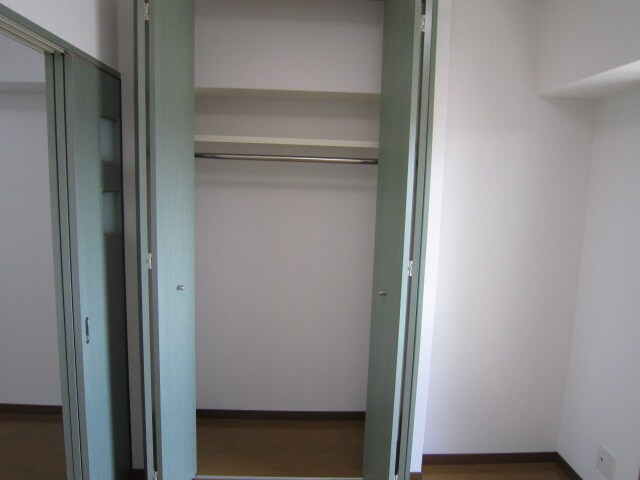 物件内観写真16　(収納)