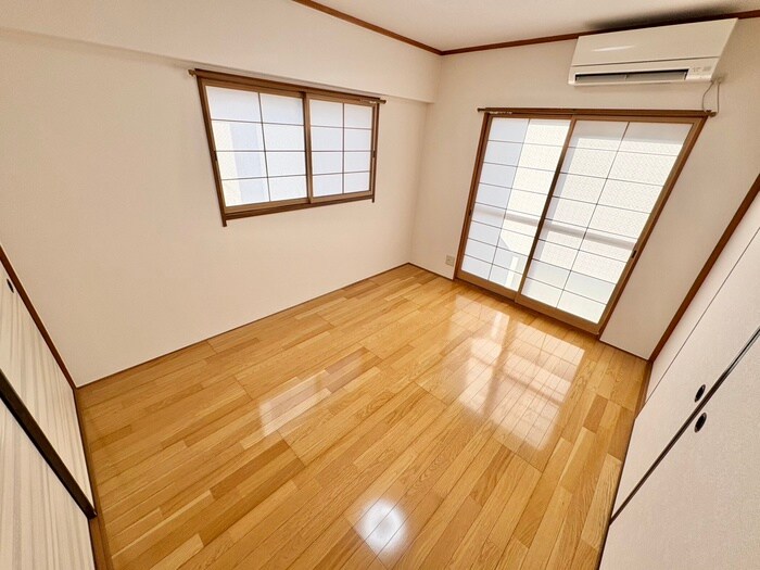 物件内観写真9　(居室)