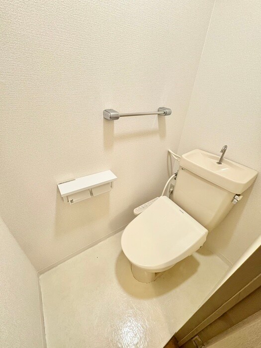 物件内観写真11　(トイレ)