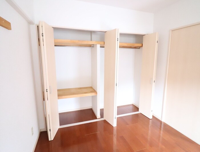 物件内観写真10　(収納)
