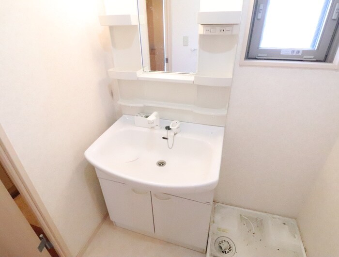 物件内観写真12　(洗面)