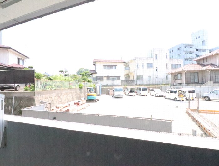 物件内観写真18　(室内からの展望)