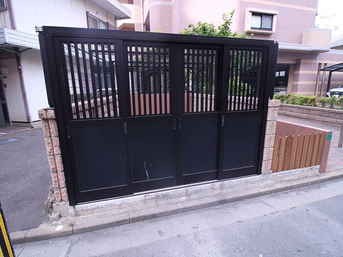 物件外観写真6　(建物設備)