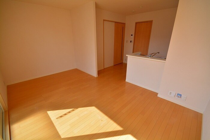 物件内観写真4　(居室)