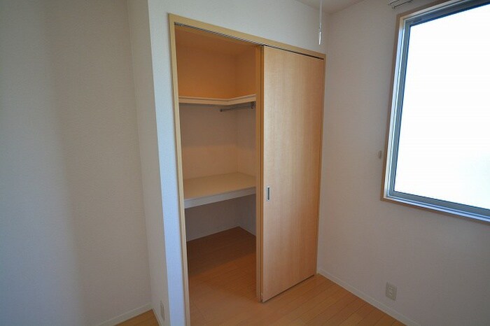 物件内観写真8　(収納)